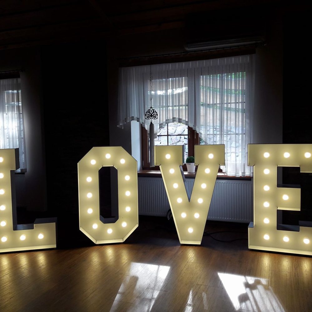 Napis_Love_Eventomania-1