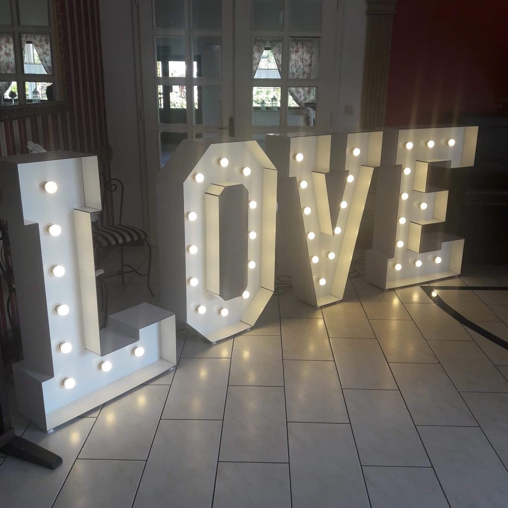 Napis_Love_Eventomania-13